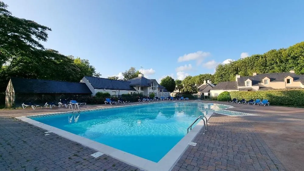 Holiday home Cottage Paisible Au Coeur Du Golf Saint Laurent , Linge De Maison Et Menage Inclus Ploemel France