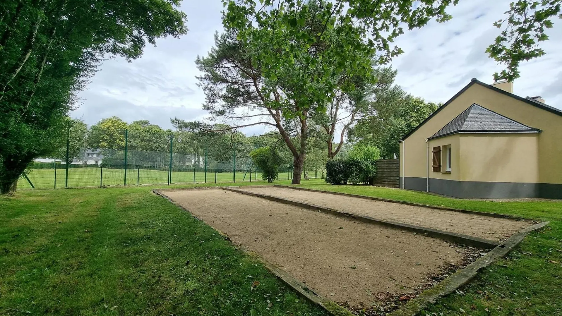 Cottage Paisible Au Coeur Du Golf Saint Laurent , Linge De Maison Et Menage Inclus Ploemel